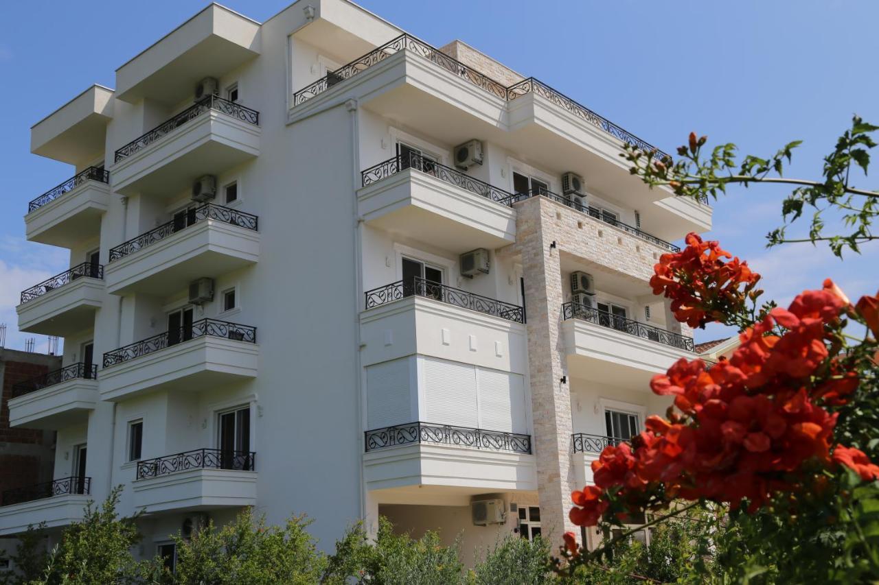 Metropolis Hotel Ulcinj Exterior photo