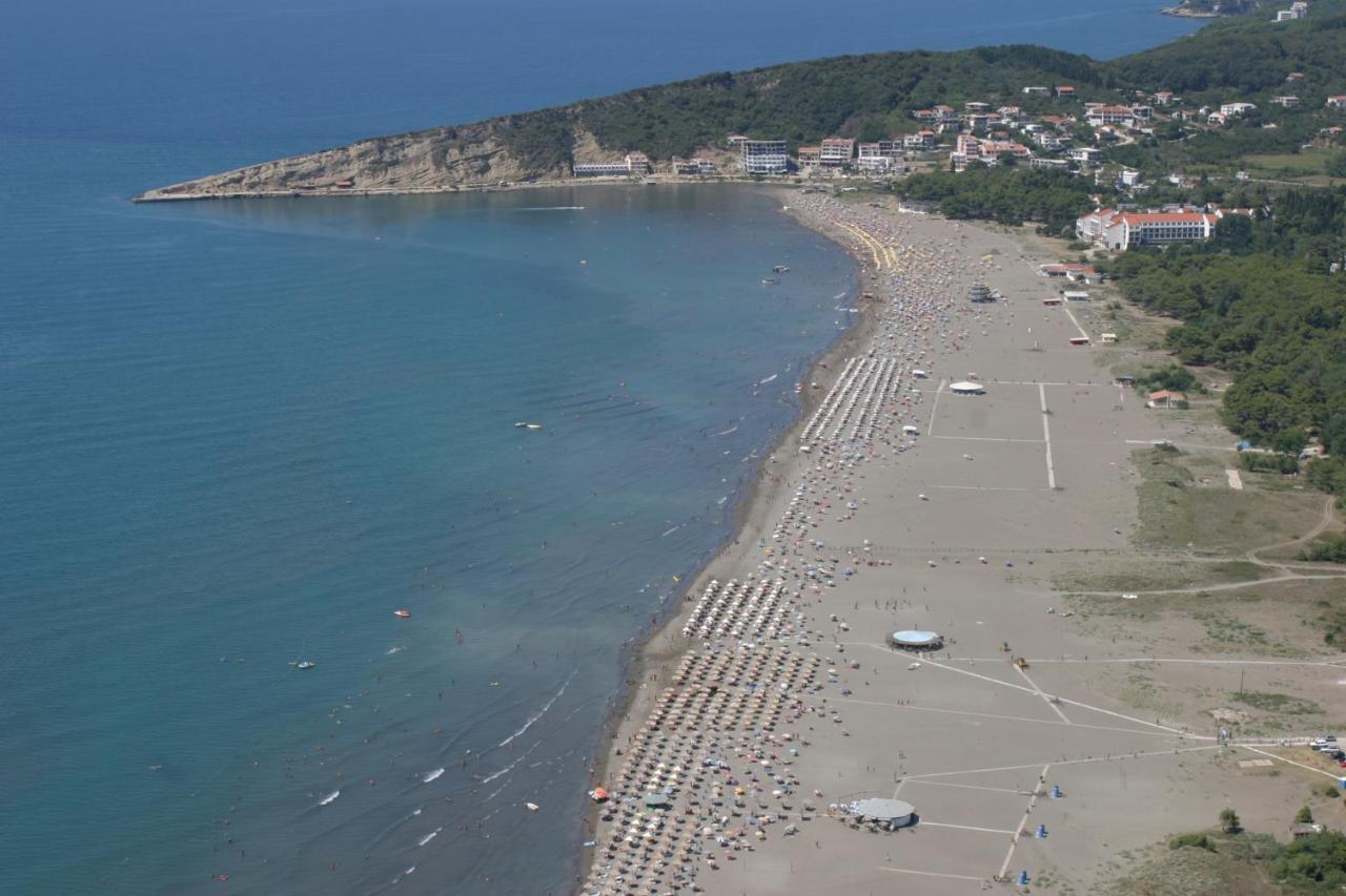 Metropolis Hotel Ulcinj Exterior photo