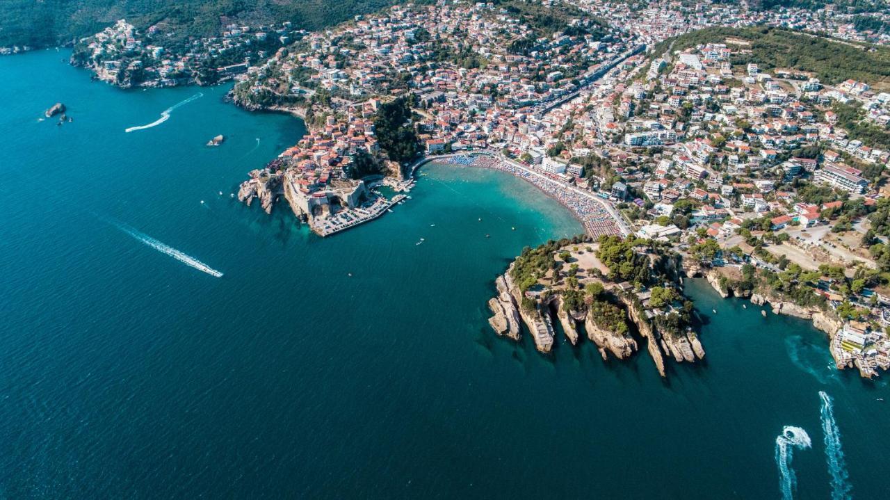 Metropolis Hotel Ulcinj Exterior photo